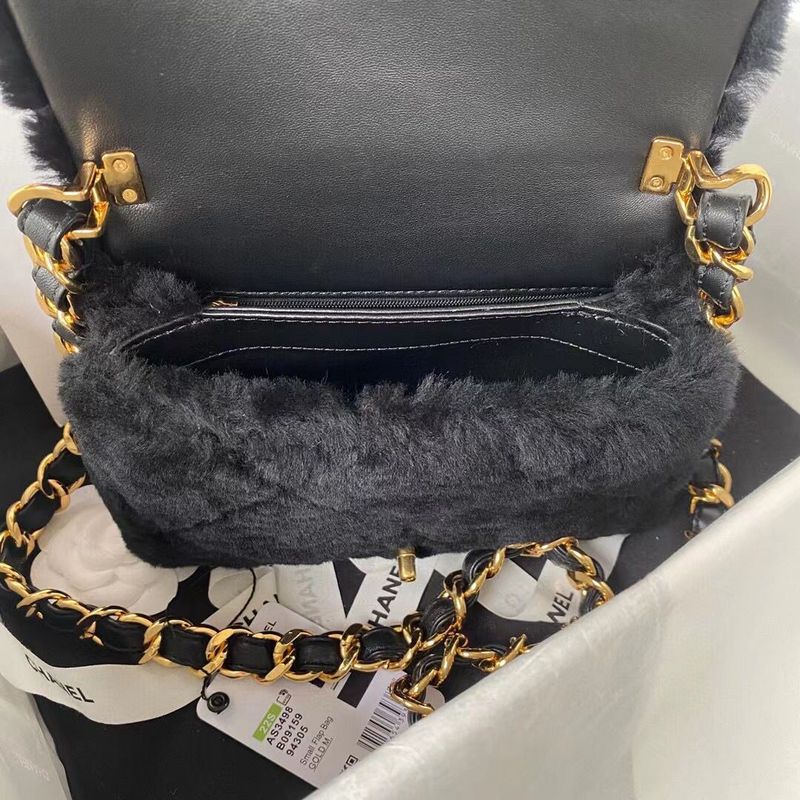 Zivas Charm Modern Edge Designer Handbag (Statement-Ready Design) – Lifestyle Shot