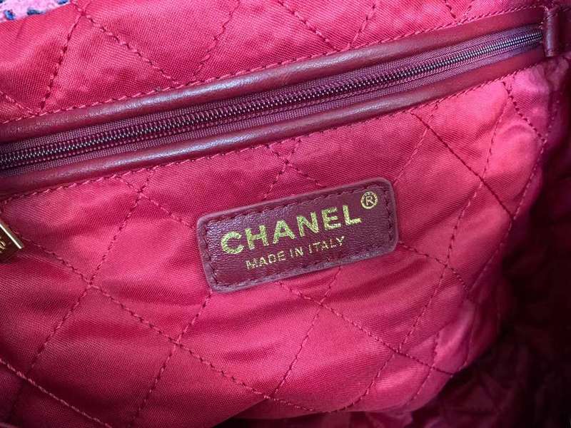 Zivas Charm Everyday Sophistication Everyday Handbag (Effortless Style Upgrade) – Angled View