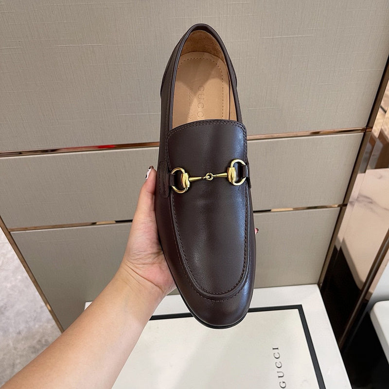 Gucci bold contrast luxury sneakers view 7 breathable knit upper