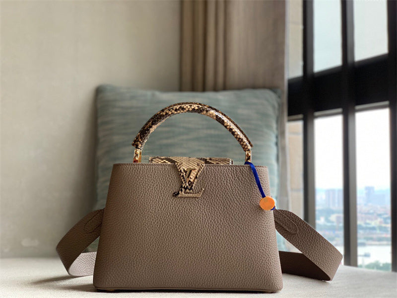  Timeless shopper bag front view