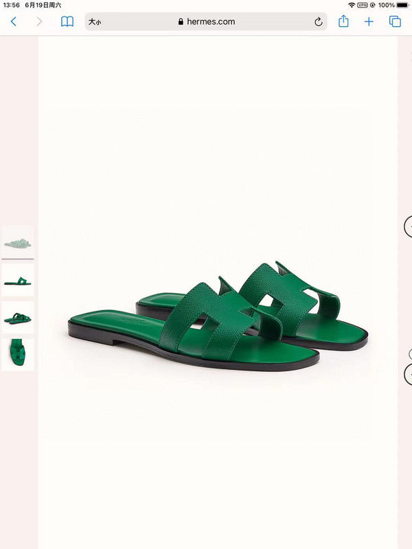 Hermès Black Block Heel Sandals - Side Profile View