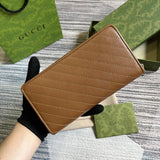 Back view of modern polished women's handbag – women's everyday handbag