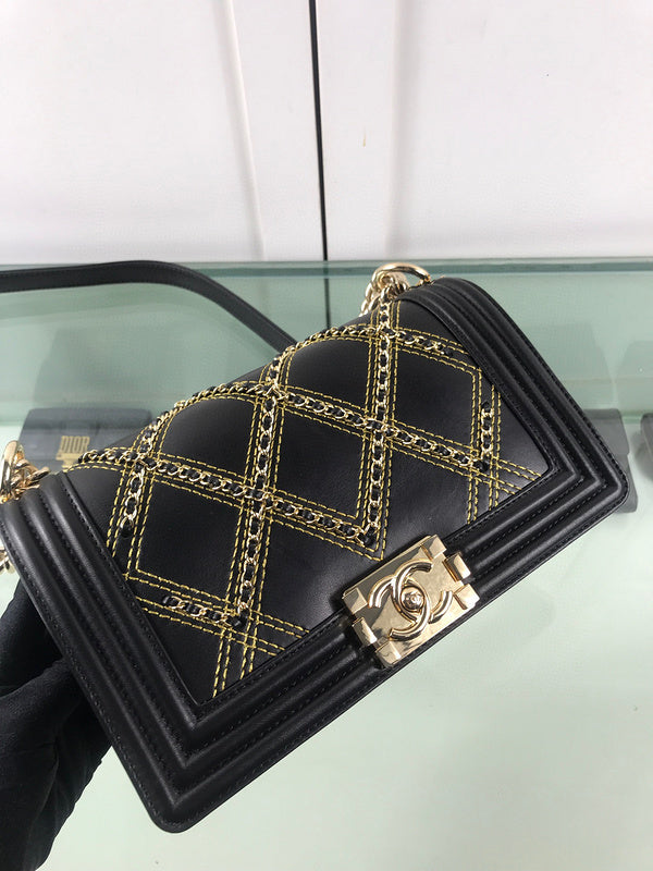 Zivas Charm Chic Craftsmanship Everyday Handbag (Refined Practical Design) – Front View