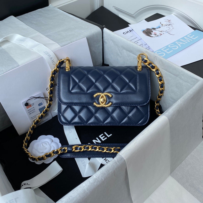  women's handbag, mid design, view 9