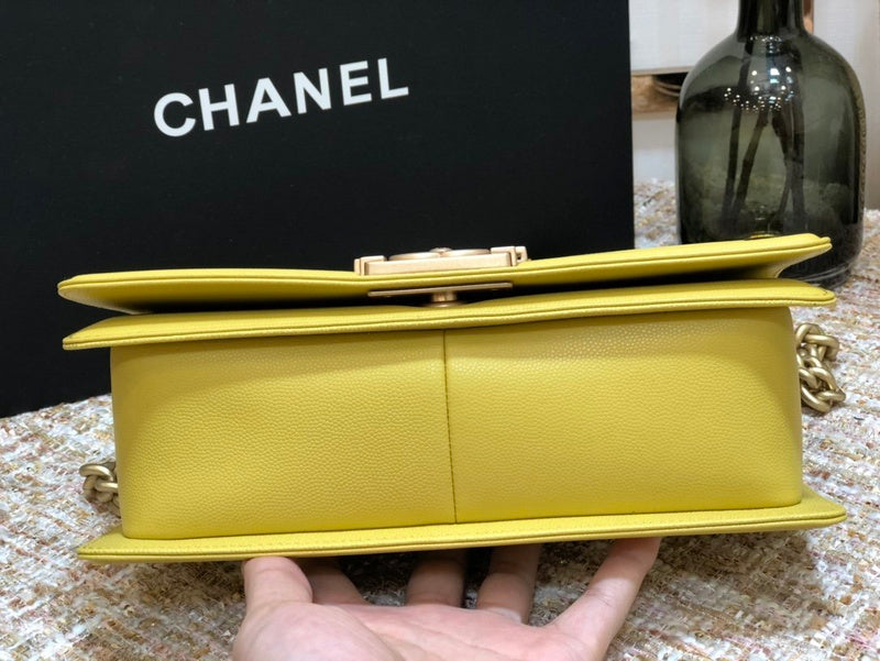  women's handbag, mid design, view 2