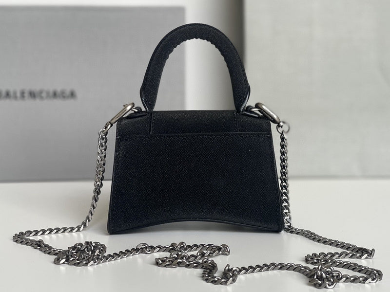Zivas Charm Elevated Essentials Statement Handbag (Considered Detail & Form) – Lifestyle Shot