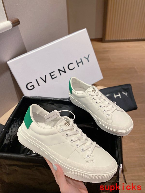 Givenchy shoes Style 016 - sole and craftsmanship detail