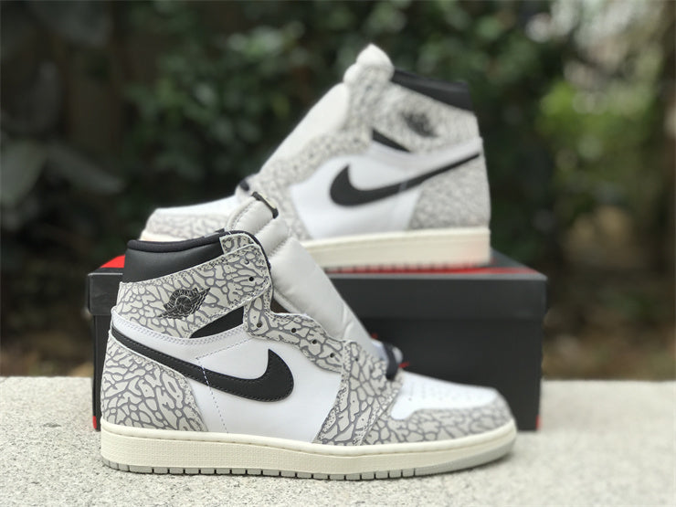 Side profile of Nike clean off-white sneakers padded collar comfort