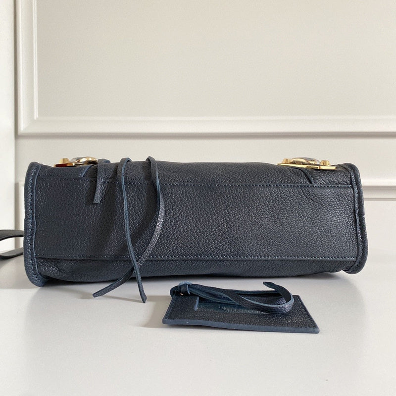 Zivas Charm Everyday Sophistication Statement Handbag (Premium Everyday Carry) – Styled Look