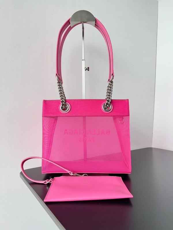 Zivas Charm Elevated Essentials Statement Handbag (Modern Wardrobe Staple) – Lifestyle Shot