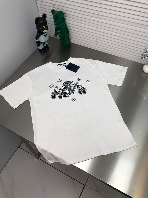 Front view of Louis Vuitton cotton t-shirt with relaxed-fit cut