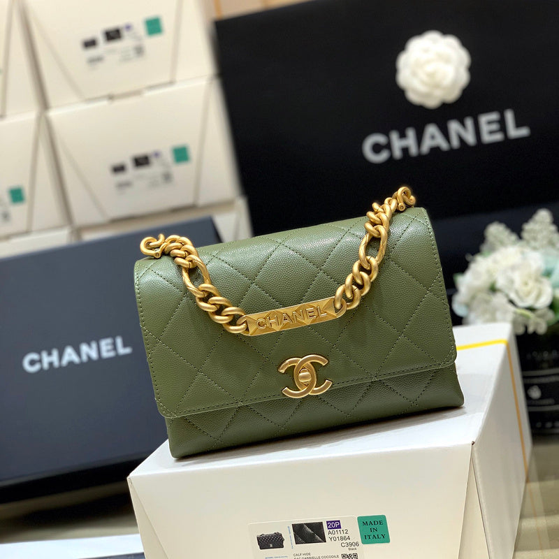  versatile purse view 1
