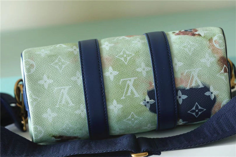  minimalist handbag detail view showing craftsmanship 8