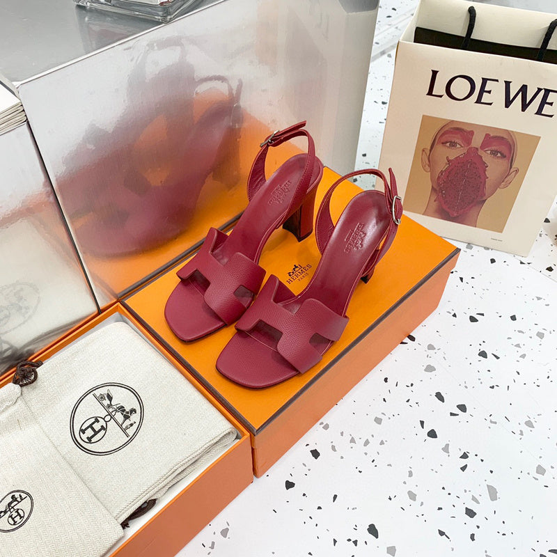 Hermes sandals Style 147 - sole and craftsmanship detail