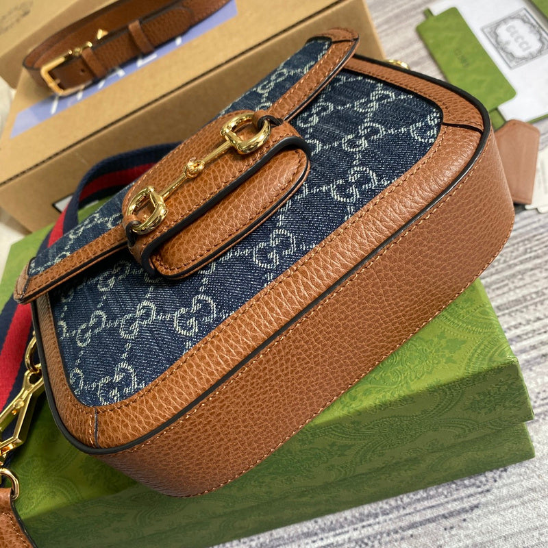 Top view of everyday-luxe premium women's handbag – women's luxury handbag
