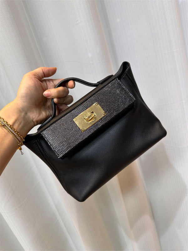  Statement carryall bag front view 7