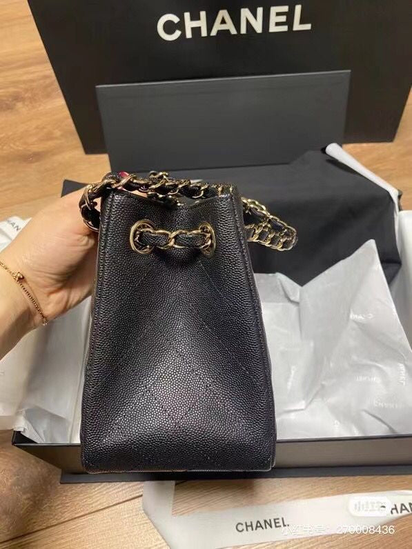  women's handbag, compact design, view 4