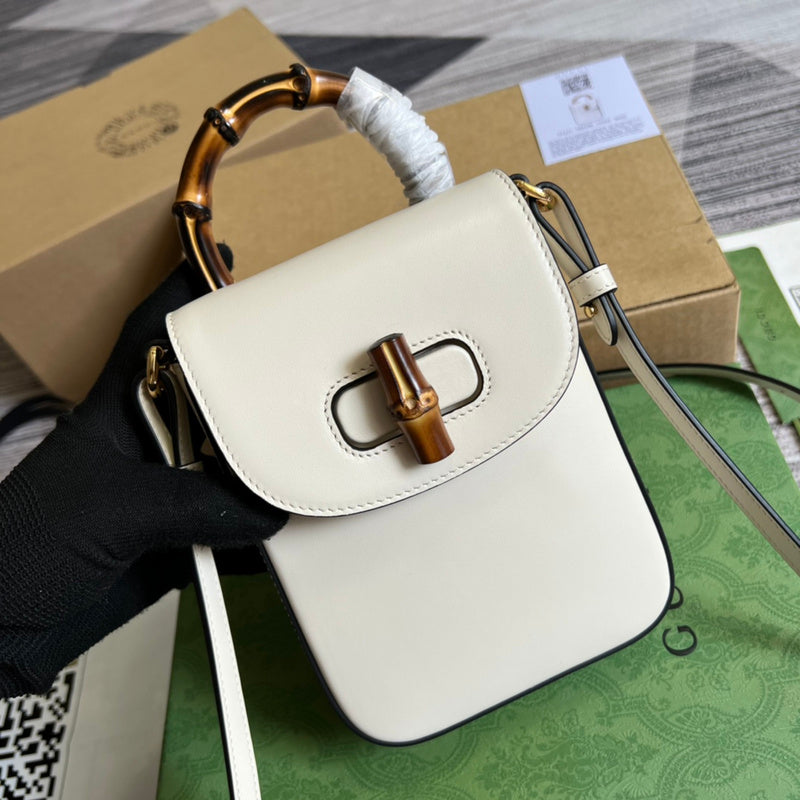 Front view of classic premium women's handbag – women's luxury handbag