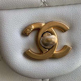 Zivas Charm Modern Minimalist Look Everyday Handbag (Everyday Luxury Essential) – Styled Look