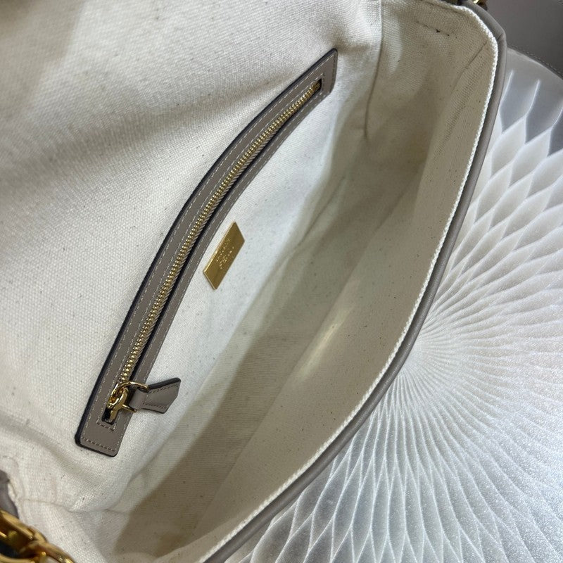 Ziva's Charm handbag – product shot (27cm*6cm*14cm)