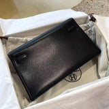  Elegant handbag carried on shoulder