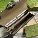 Styled lifestyle shot of classic polished women's handbag – women's everyday handbag