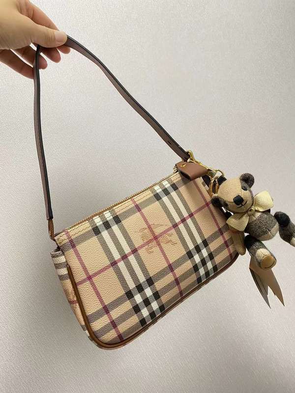 Ziva's Charm handbag – detail view (one versatile size)