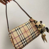 Ziva's Charm handbag – detail view (one versatile size)