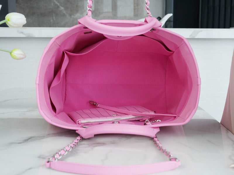  handbag, spacious everyday style, image 2