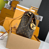  Contemporary tote bag carried on shoulder 10