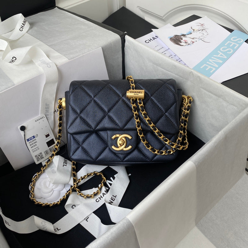  mid purse view 1