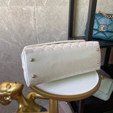 handbag, spacious everyday style, image 8