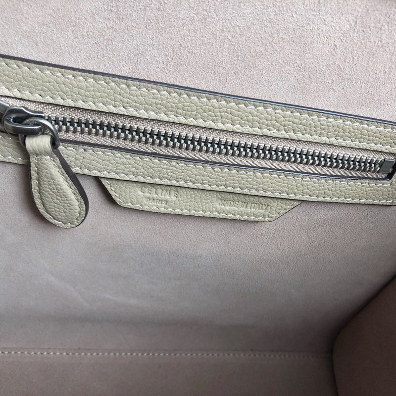 Front view of premium classic women's handbag – women's luxury handbag