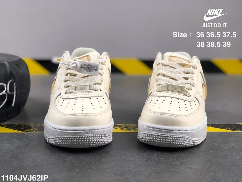 Nike Men's & Women's Premium Low-Top Trainers — Style 013 detail view
