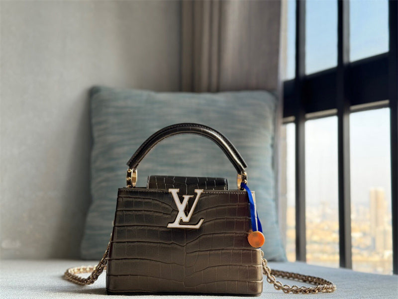  Essential satchel front view 25