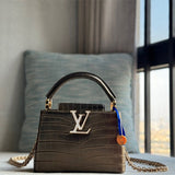  Essential satchel front view 25