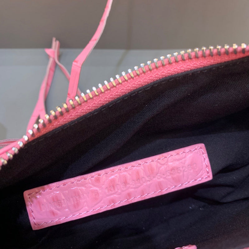 Bold Faux Leather Handbag - Statement Silhouette | Women's Statement Accessory #361 - texture close-up (image 9) of designer-inspired handbag