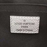 Side profile of modern classic women's handbag – women's luxury accessory