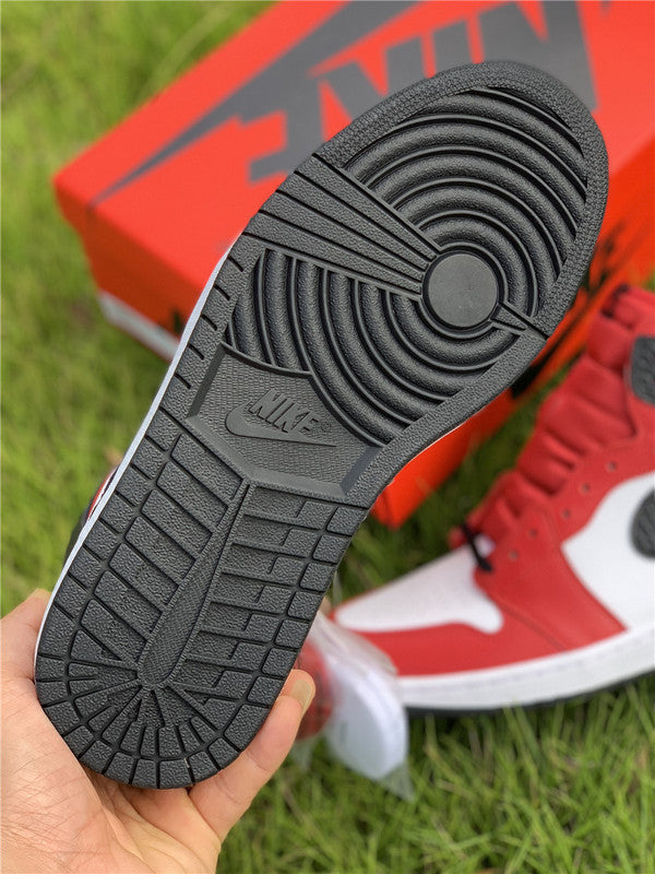 Nike Men's & Women's Premium Casual Sneakers — Style 052 angle view