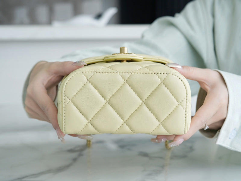  women's handbag, compact design, view 2