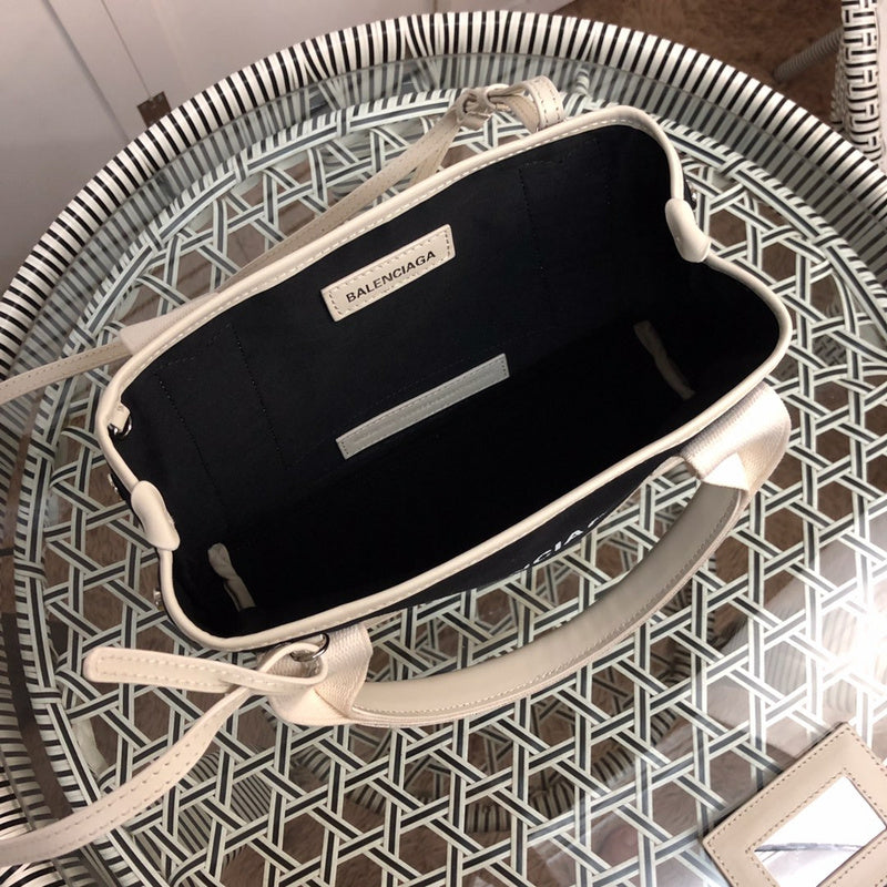 Close-up detail of chic everyday-luxe women's handbag – women's luxury handbag