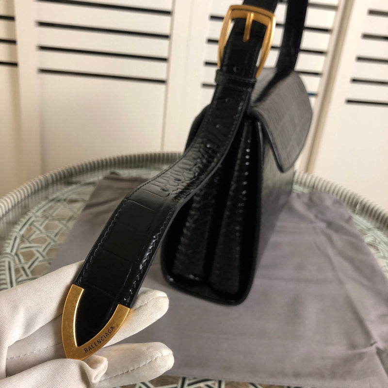 Interior view of structured refined women's handbag – women's luxury accessory
