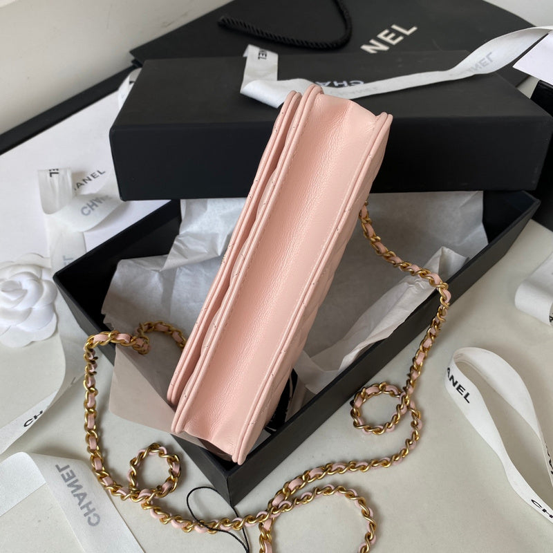  handbag, compact everyday style, image 5