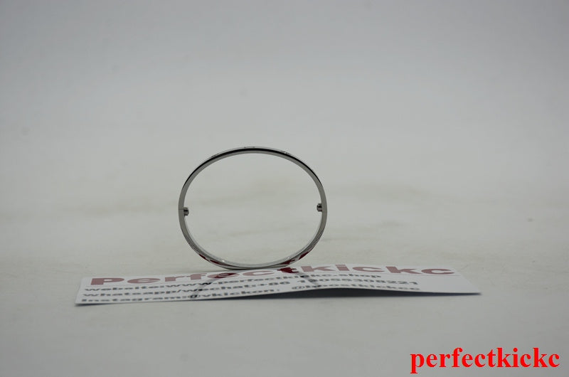 Front view of Cartier unisex jewelry piece