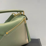 Ziva's Charm handbag – detail view (24cm*10.5cm*16cm)