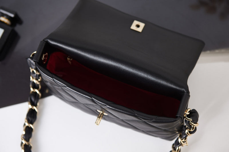  mid purse view 10