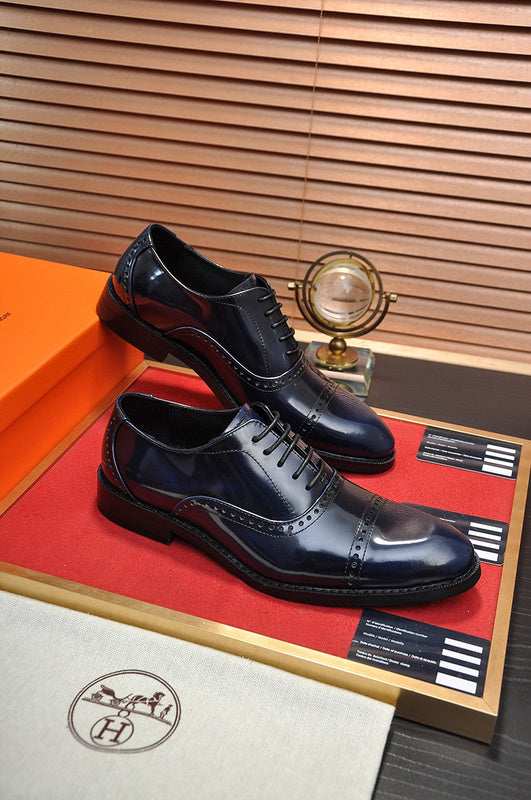 Hermes shoes Style 054 - top view showing design