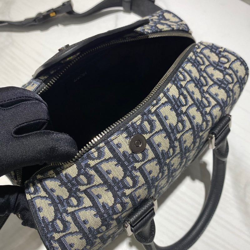 Front view of refined premium women's handbag – women's luxury handbag