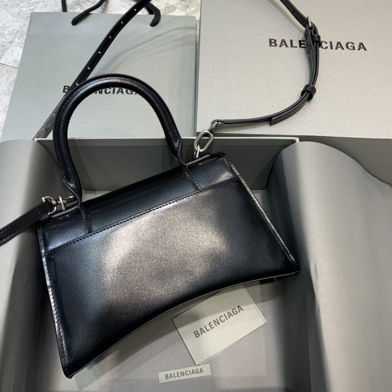 Zivas Charm Signature Style Premium Handbag (Premium Everyday Carry) – Full Silhouette
