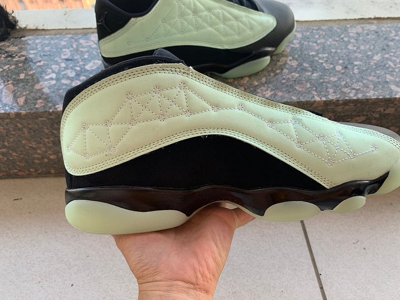 Nike Men's & Women's Designer Lifestyle Shoes — Style 224 interior view